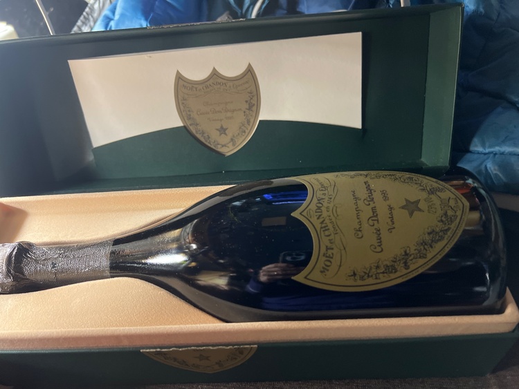 シャンパン ドン・ペリニヨン （お酒）の商品画像 - 査定依頼日：2026年1月22日 - 最高査定価格：28,000円