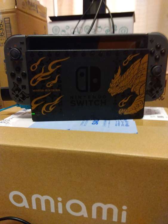 Switch（ゲーム機本体・ゲームソフト）の商品画像 - 査定依頼日：2023年5月27日 - 最高査定価格：17,000円