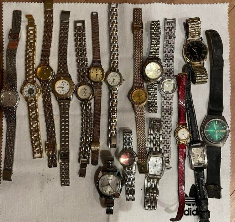 腕時計10本以上（高級時計）の商品画像 - 査定依頼日：2025年3月1日 - 最高査定価格：300,000円