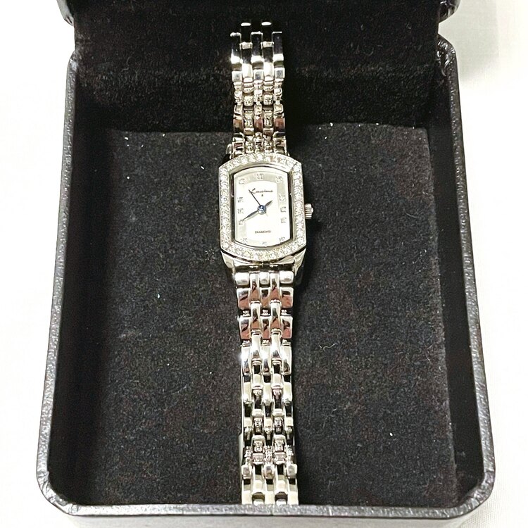 Lacrima（宝石）の商品画像 - 査定依頼日：2024年11月12日 - 最高査定価格：4,000円