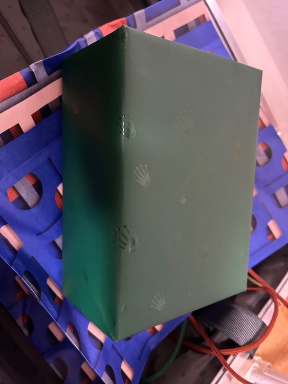 ロレックス GMTマスター 126710BLRO 6920（高級時計）の商品画像 - 査定依頼日：2025年8月13日 - 最高査定価格：3,440,000円