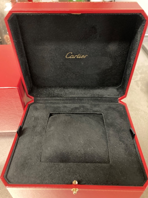 カルティエ タンク （高級時計）の商品画像 - 査定依頼日：2025年8月8日 - 最高査定価格：370,000円