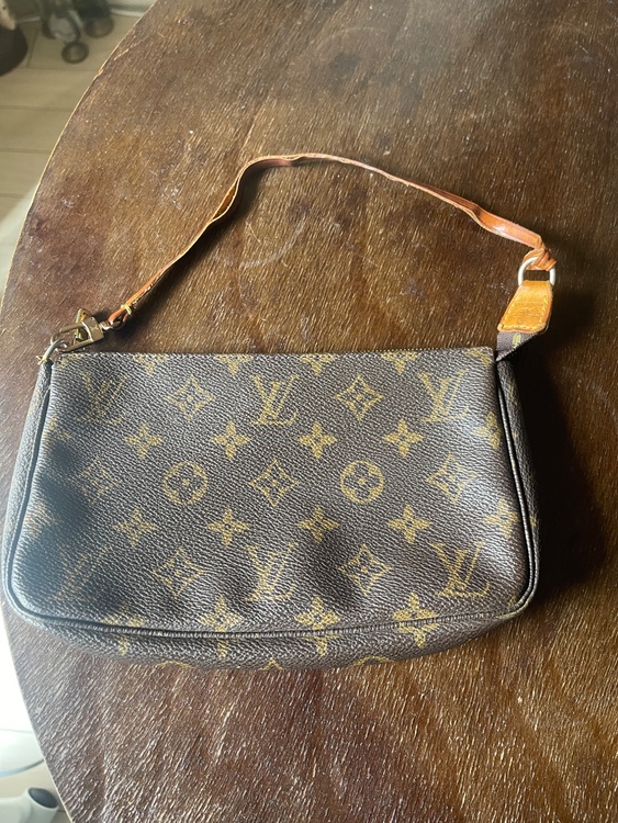 ルイヴィトン モノグラム （ブランドバッグ）の商品画像 - 査定依頼日：2026年3月14日 - 最高査定価格：40,000円