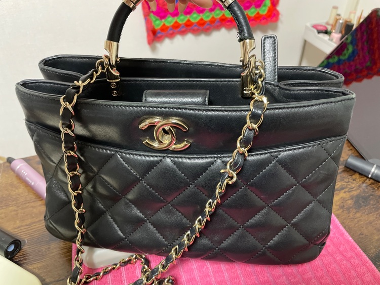 tote（ブランドバッグ）の商品画像 - 査定依頼日：2025年7月25日 - 最高査定価格：300,000円