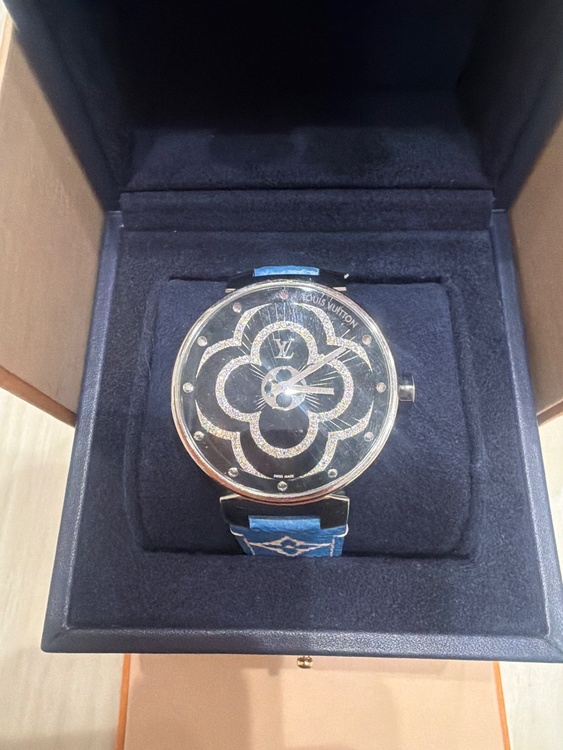 ルイヴィトン（高級時計）の商品画像 - 査定依頼日：2026年3月9日 - 最高査定価格：130,000円