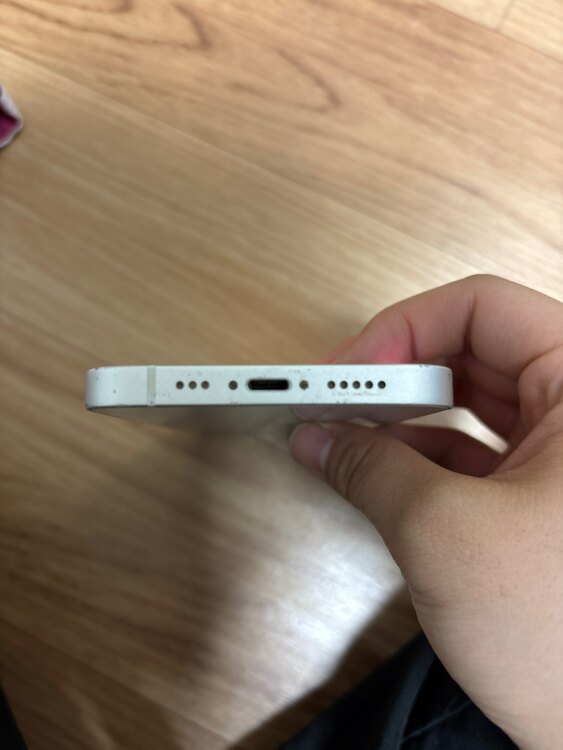 iPhone 13 256GB SIMフリー（スマホ）の商品画像 - 査定依頼日：2025年4月20日 - 最高査定価格：41,000円