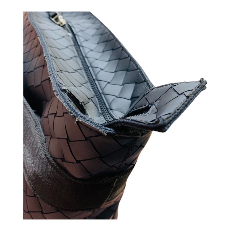 ニューラバー（ブランドバッグ）の商品画像 - 査定依頼日：2025年8月10日 - 最高査定価格：35,000円