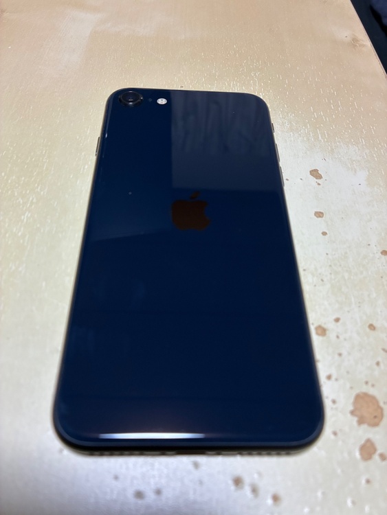 iPhone SE (第 3 世代) 128GB SIMフリー（スマホ）の商品画像 - 査定依頼日：2026年3月25日 - 最高査定価格：22,000円