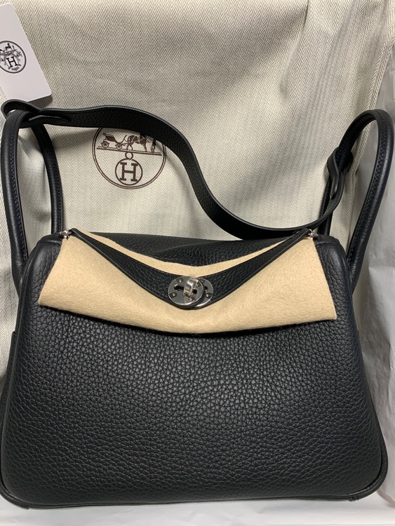 HERMESリンディ26（ブランドバッグ）の商品画像 - 査定依頼日：2026年2月17日 - 最高査定価格：1,530,000円