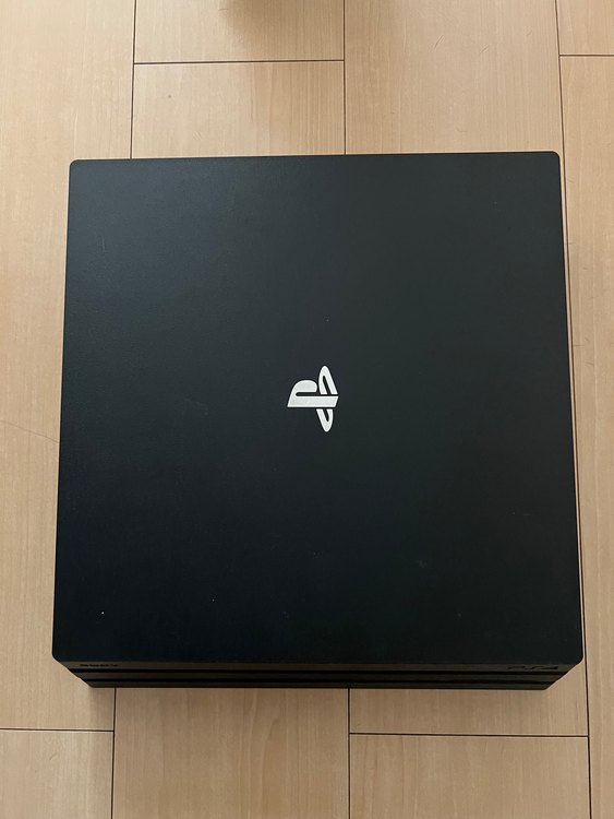 CUH-7200B PS4Pro 1TB（ゲーム機本体・ゲームソフト）の商品画像 - 査定依頼日：2023年10月31日 - 最高査定価格：15,000円