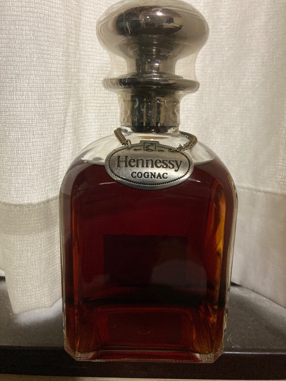 ブランデー ヘネシー （お酒）の商品画像 - 査定依頼日：2025年9月15日 - 最高査定価格：14,500円