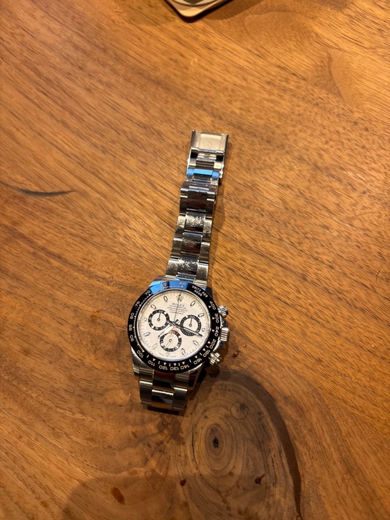 デイトナ白（高級時計）の商品画像 - 査定依頼日：2026年4月27日 - 最高査定価格：5,350,000円