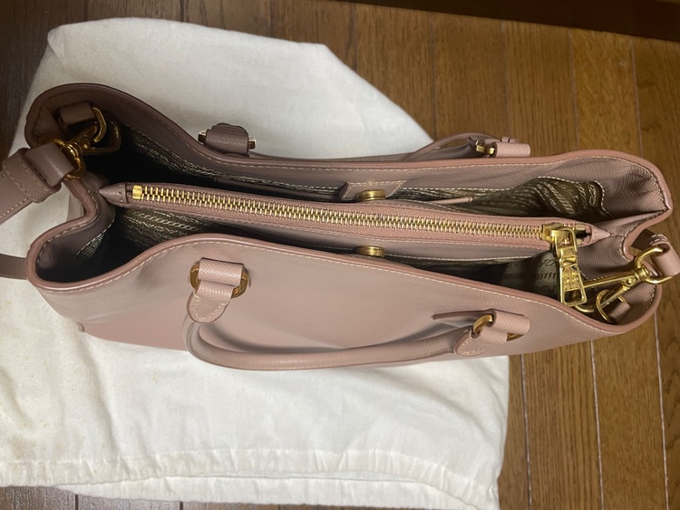 プラダ  （ブランドバッグ）の商品画像 - 査定依頼日：2025年10月11日 - 最高査定価格：80,000円