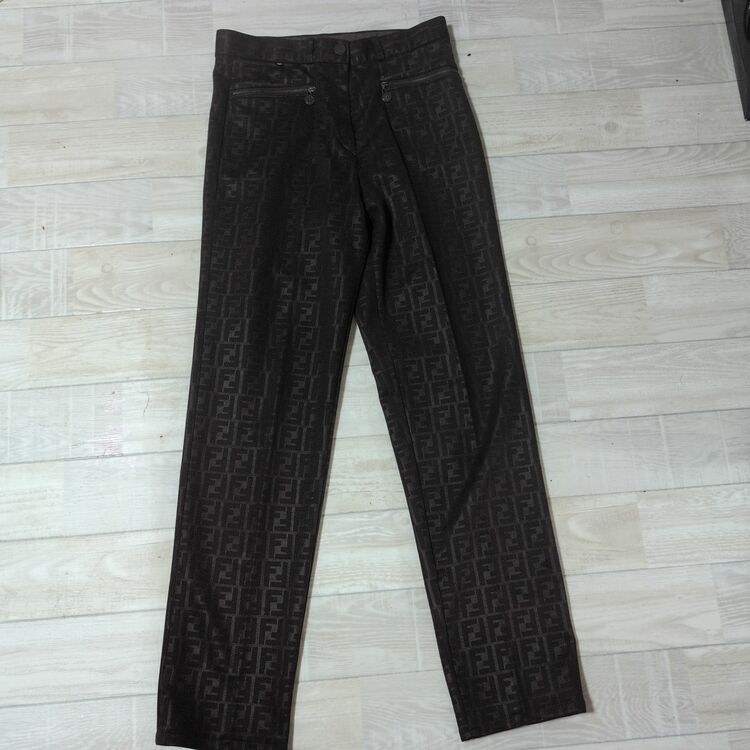 フェンディ  （ブランドバッグ）の商品画像 - 査定依頼日：2025年10月1日 - 最高査定価格：20,000円