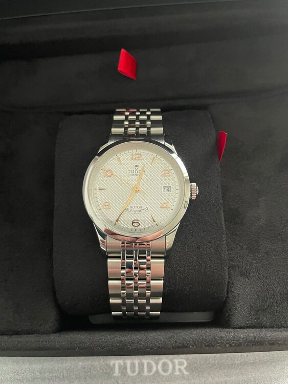 チューダー その他 M91450-000（高級時計）の商品画像 - 査定依頼日：2025年1月31日 - 最高査定価格：250,000円