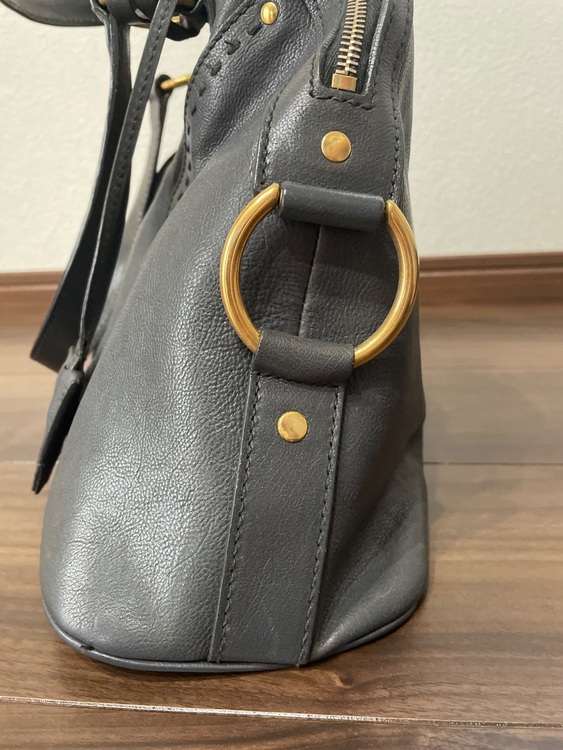 イブサンローラン  （ブランドバッグ）の商品画像 - 査定依頼日：2025年10月3日 - 最高査定価格：35,000円