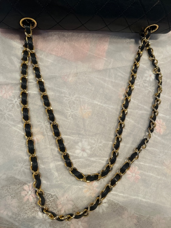 CHANELマトラッセ Wフラップチェーンバック（ブランドバッグ）の商品画像 - 査定依頼日：2025年10月28日 - 最高査定価格：450,000円