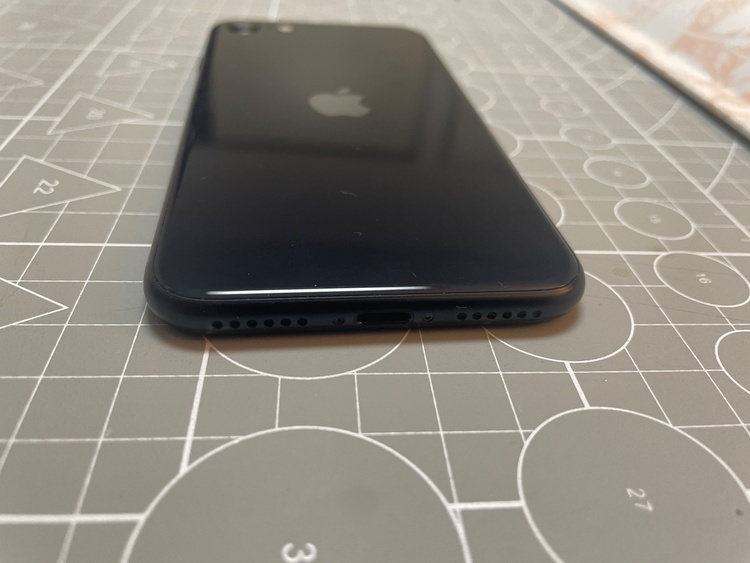 iPhone iPhone SE (第 3 世代) 256GB SIMフリー（スマホ）の商品画像 - 査定依頼日：2026年7月26日 - 最高査定価格：30,000円