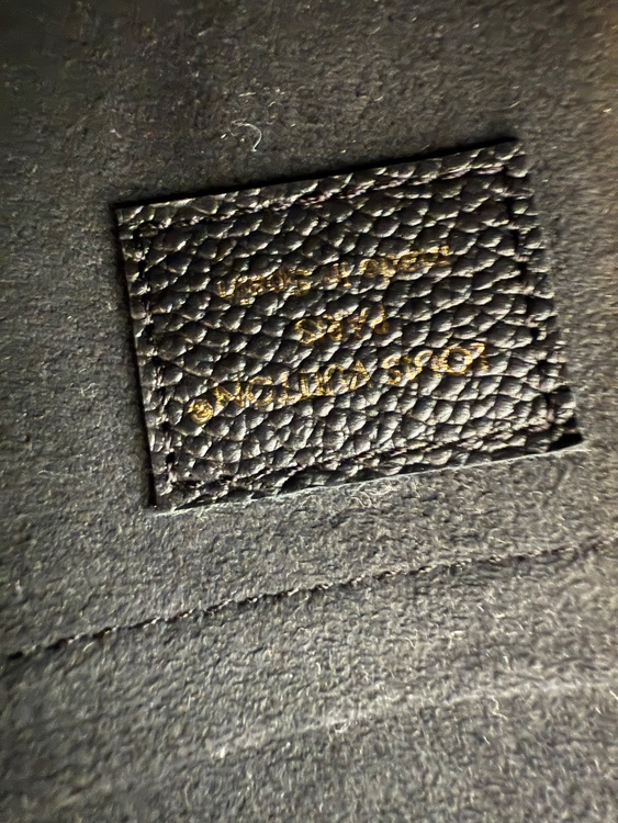 ポシェットフェリシー（ブランドバッグ）の商品画像 - 査定依頼日：2026年2月19日 - 最高査定価格：170,000円