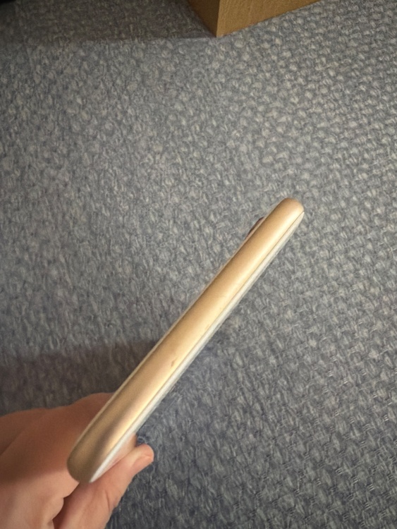 iphone6 プラス（スマホ）の商品画像 - 査定依頼日：2026年8月29日 - 最高査定価格：100,000円