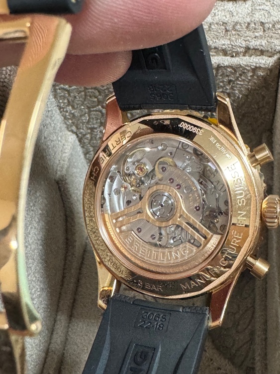 ナビタイマー（高級時計）の商品画像 - 査定依頼日：2026年1月20日 - 最高査定価格：2,000,000円