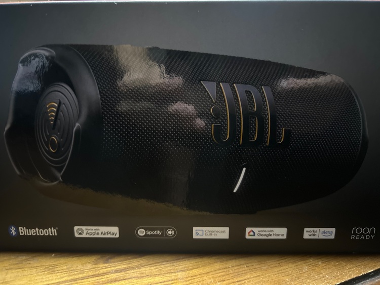 JBL CHARGE5（オーディオ・スピーカー）の商品画像 - 査定依頼日：2025年10月28日 - 最高査定価格：4,500円