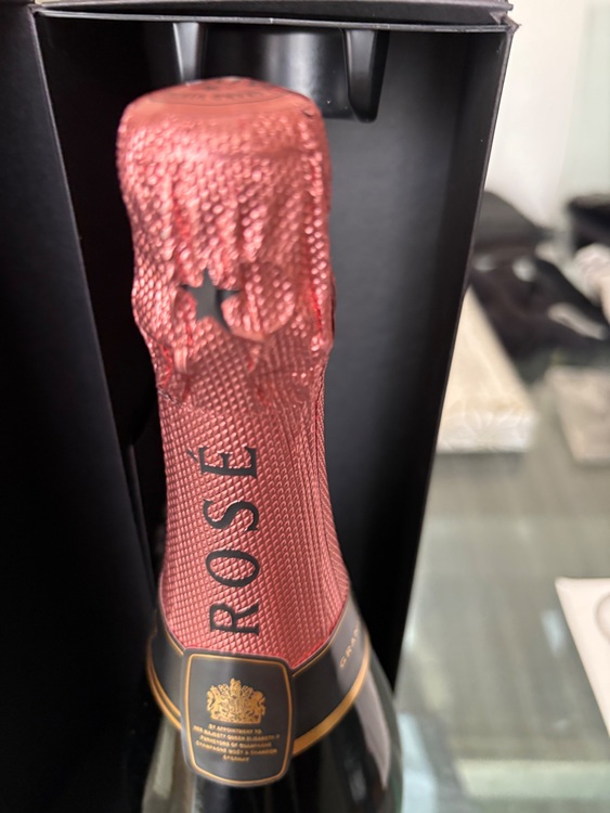 モエ・エ・シャンドン グランヴィンテージ ロゼ 2023（お酒）の商品画像 - 査定依頼日：2025年9月1日 - 最高査定価格：100,000円