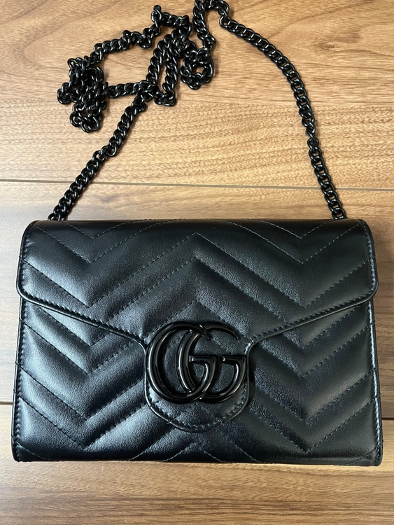 チェーンウォレット（ブランドバッグ）の商品画像 - 査定依頼日：2026年3月10日 - 最高査定価格：115,000円