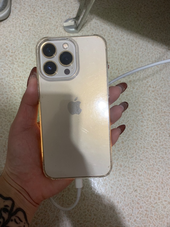 iPhone 13 Pro 128GB docomo（スマホ）の商品画像 - 査定依頼日：2026年2月18日 - 最高査定価格：28,000円