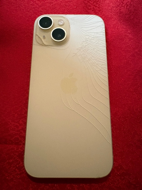 iPhone15（スマホ）の商品画像 - 査定依頼日：2026年7月22日 - 最高査定価格：58,000円