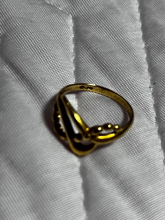 Ｋ18リング（金・貴金属）の商品画像 - 査定依頼日：2025年6月15日 - 最高査定価格：30,000円