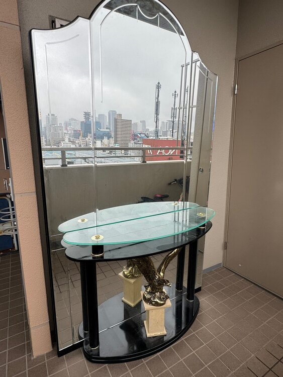 飾り棚（家具・寝具）の商品画像 - 査定依頼日：2025年3月17日 - 最高査定価格：3,000円