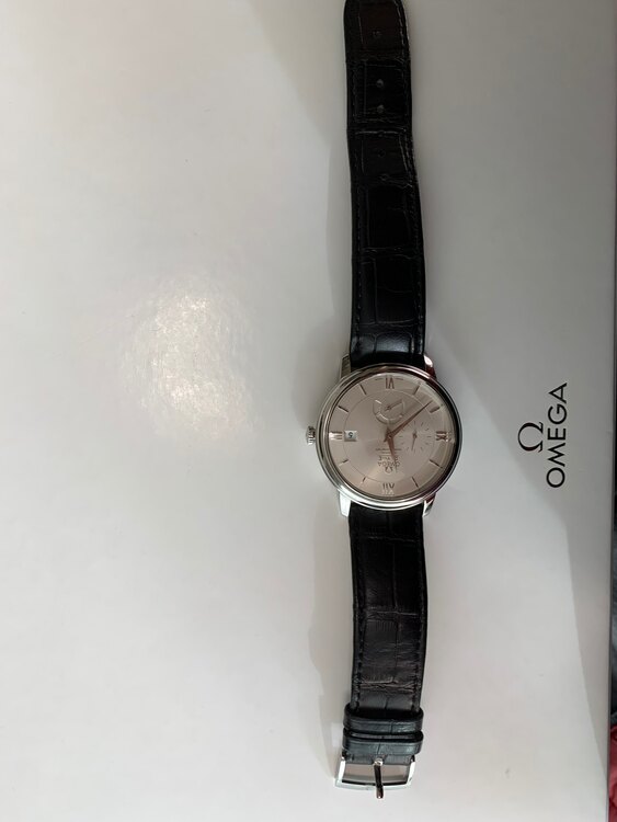 オメガ デ･ビル 424.13.40.21.02.00（高級時計）の商品画像 - 査定依頼日：2025年1月19日 - 最高査定価格：300,000円
