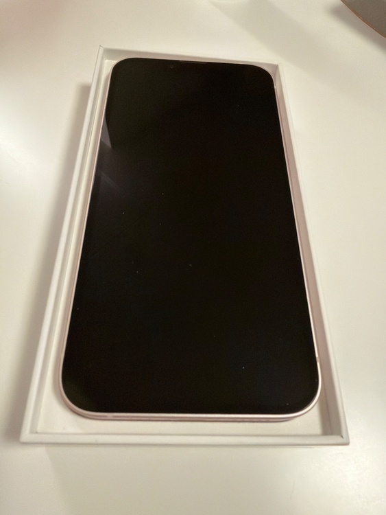 iPhone 13 256GB 楽天モバイル（スマホ）の商品画像 - 査定依頼日：2026年5月12日 - 最高査定価格：45,000円