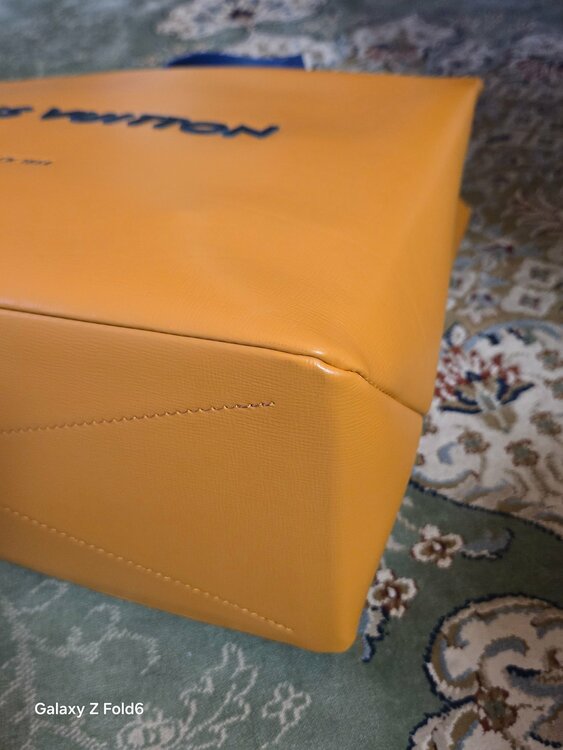 Lv Shopper tote bag MM（ブランドバッグ）の商品画像 - 査定依頼日：2026年5月18日 - 最高査定価格：400,000円