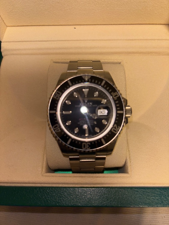 ロレックス シードゥエラー 12660（高級時計）の商品画像 - 査定依頼日：2025年10月21日 - 最高査定価格：1,830,000円