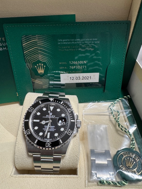 サブマリーナ126610LN（高級時計）の商品画像 - 査定依頼日：2026年1月15日 - 最高査定価格：2,200,000円