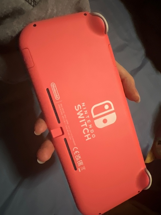 Nintendo Switch Lite本体コーラル（ゲーム機本体・ゲームソフト）の商品画像 - 査定依頼日：2026年3月3日 - 最高査定価格：8,100円