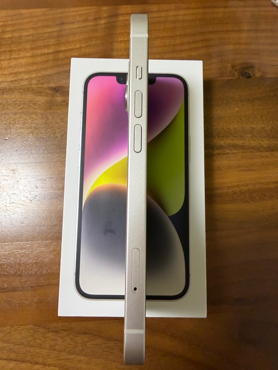 海外版 iPhone 14 256GB SIMフリー（Dual SIM）（スマホ）の商品画像 - 査定依頼日：2026年6月6日 - 最高査定価格：55,000円