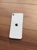 iPhone SE ホワイト　128GB（スマホ）の商品画像 - 査定依頼日：2026年8月6日 - 最高査定価格：22,000円