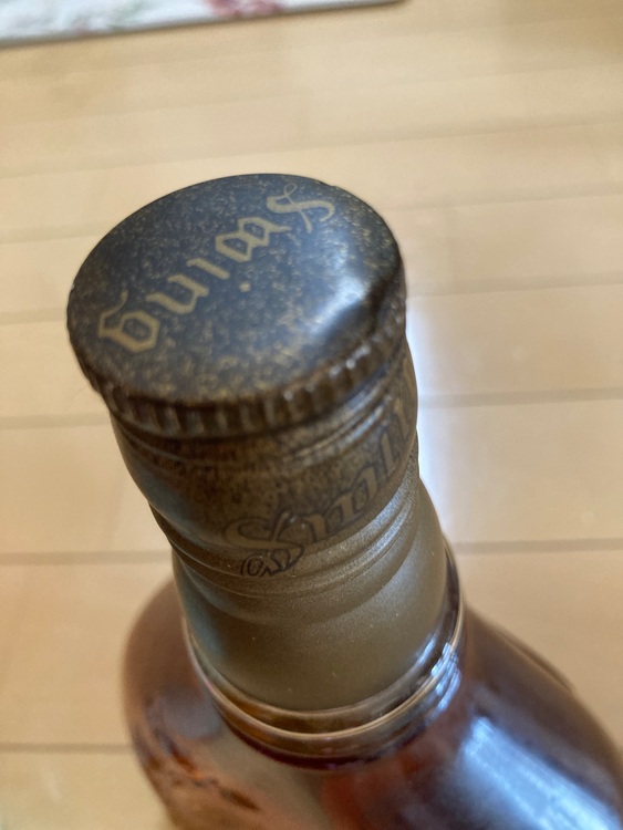 ジョニーウォーカー（お酒）の商品画像 - 査定依頼日：2025年8月29日 - 最高査定価格：800円