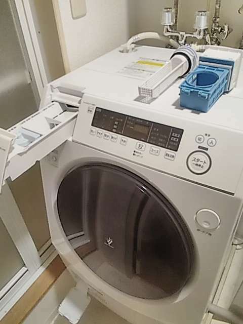 シャープ「ES-H10G-WL」ドラム式洗濯機・左開き・2029年11月まで保証（家電）の商品画像 - 査定依頼日：2025年2月14日 - 最高査定価格：40,000円