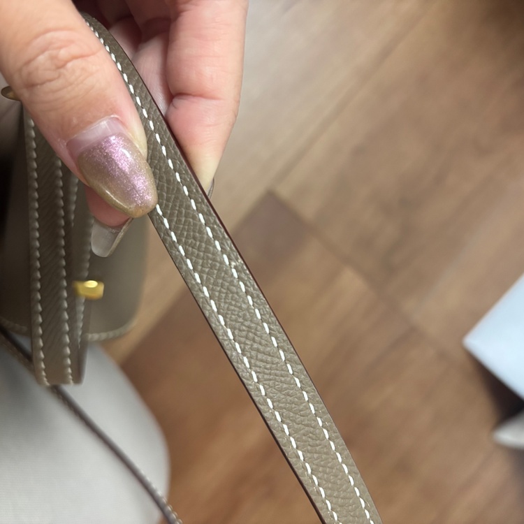 コンスタンスミニ（ブランドバッグ）の商品画像 - 査定依頼日：2025年12月15日 - 最高査定価格：1,300,000円