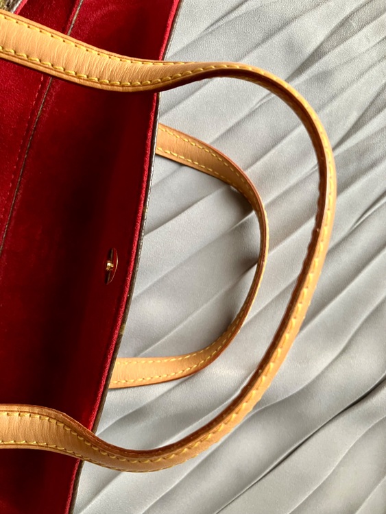 ルイヴィトン モノグラム （ブランドバッグ）の商品画像 - 査定依頼日：2025年9月26日 - 最高査定価格：110,000円