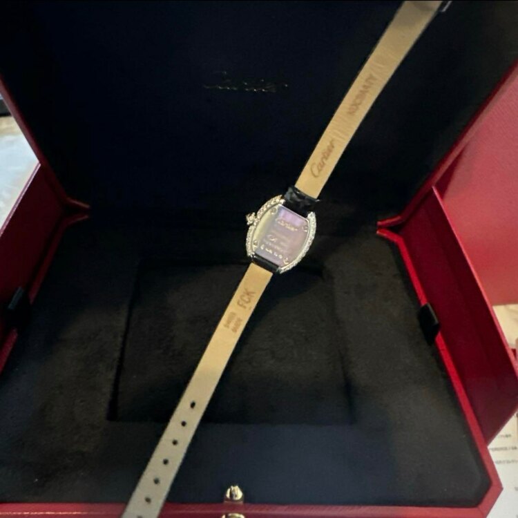 カルティエ ベニュワール ベニュワールみn（高級時計）の商品画像 - 査定依頼日：2025年4月9日 - 最高査定価格：1,350,000円