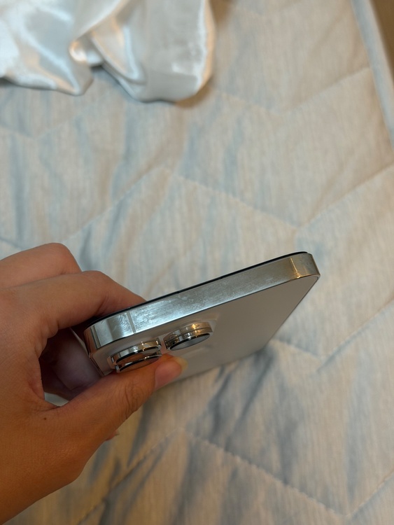 iPhone iPhone 14 Pro Max 128GB SIMフリー（スマホ）の商品画像 - 査定依頼日：2026年9月15日 - 最高査定価格：42,500円
