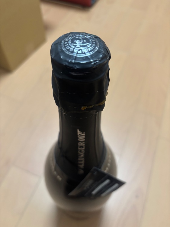 シャンパン ボランジェ （お酒）の商品画像 - 査定依頼日：2025年9月27日 - 最高査定価格：15,000円