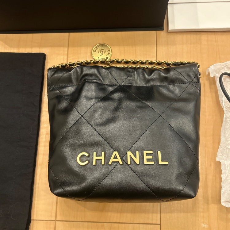 CHANEL22ミニ（ブランドバッグ）の商品画像 - 査定依頼日：2025年11月6日 - 最高査定価格：650,000円