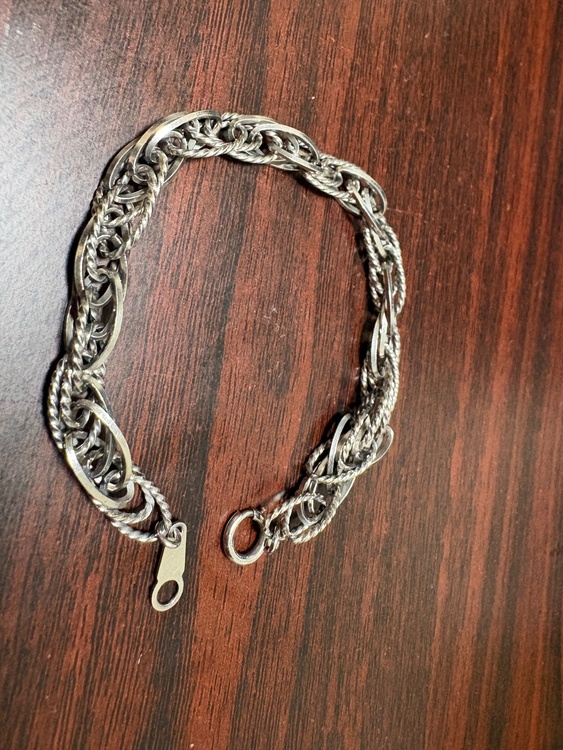 ブレスレット（金・貴金属）の商品画像 - 査定依頼日：2026年1月19日 - 最高査定価格：217,580円