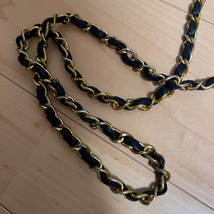 ショルダーバッグ（ブランドバッグ）の商品画像 - 査定依頼日：2025年9月29日 - 最高査定価格：240,000円